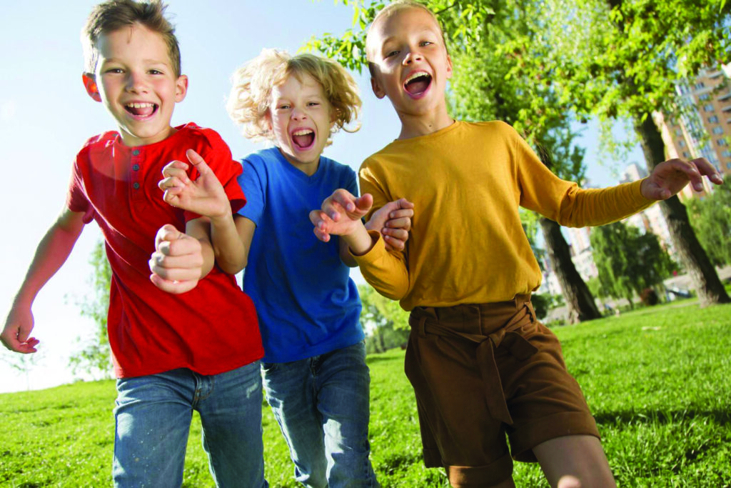 medium-shot-happy-children-park